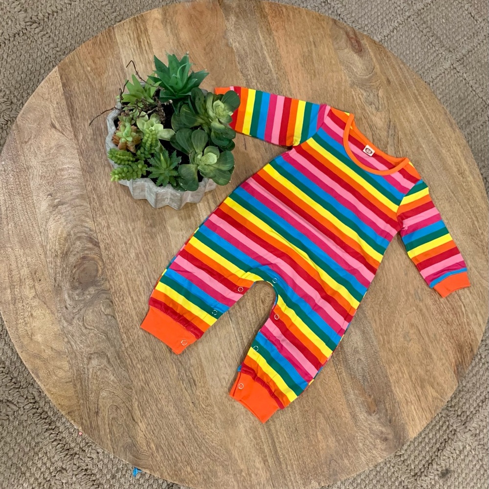 🌻PRICE DROP!🌻 Rainbows Galore! 🌈🌈🌈